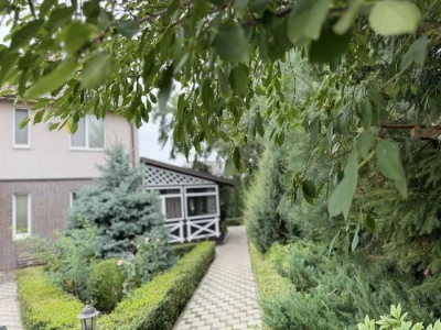 Продам. Будинок з ремонтом . 10 соток ділянка
