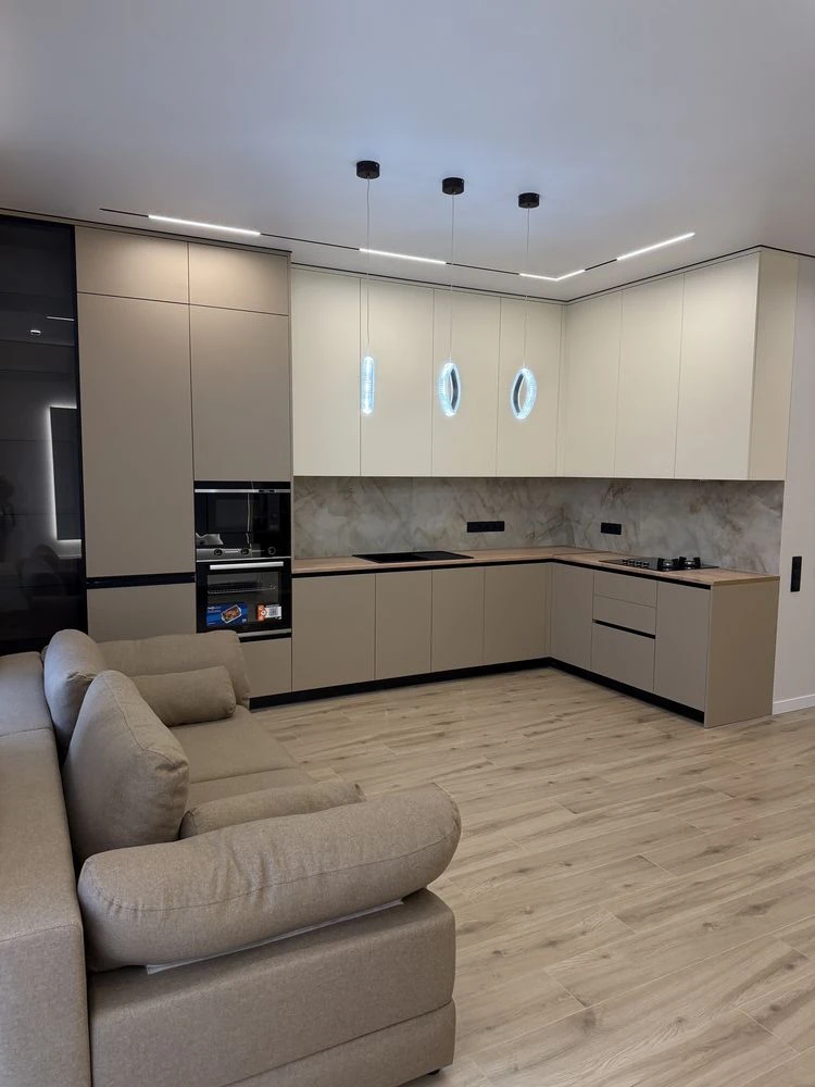 Продаж дуплексу 120 м2 з якісним ремонтом в Бучі. Земельна д