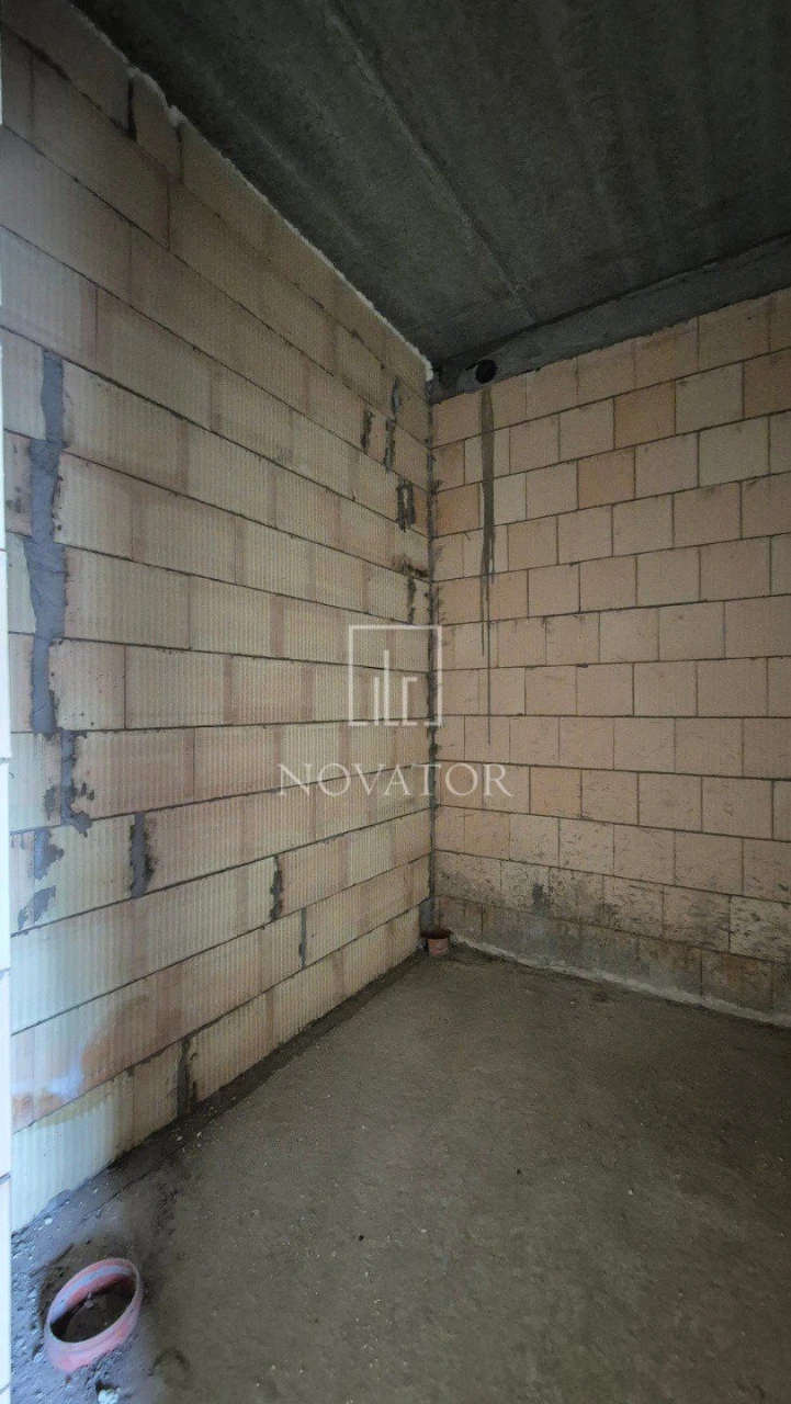 Таунхаус з газом та центральною каналізацією, закрита терито