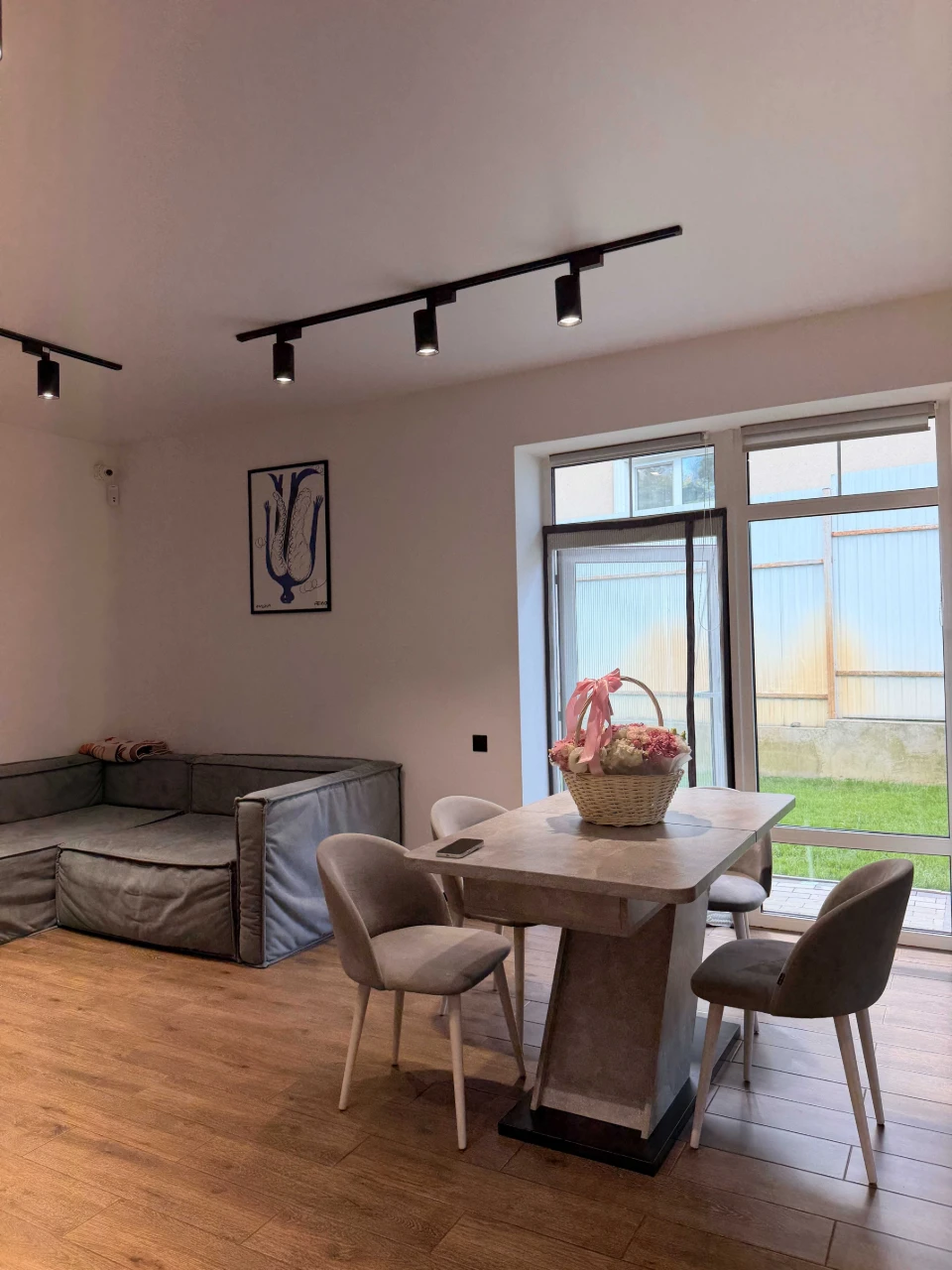 Продаж сучасний дуплекс 92 м² на 5 сотках з якісним ремонтом