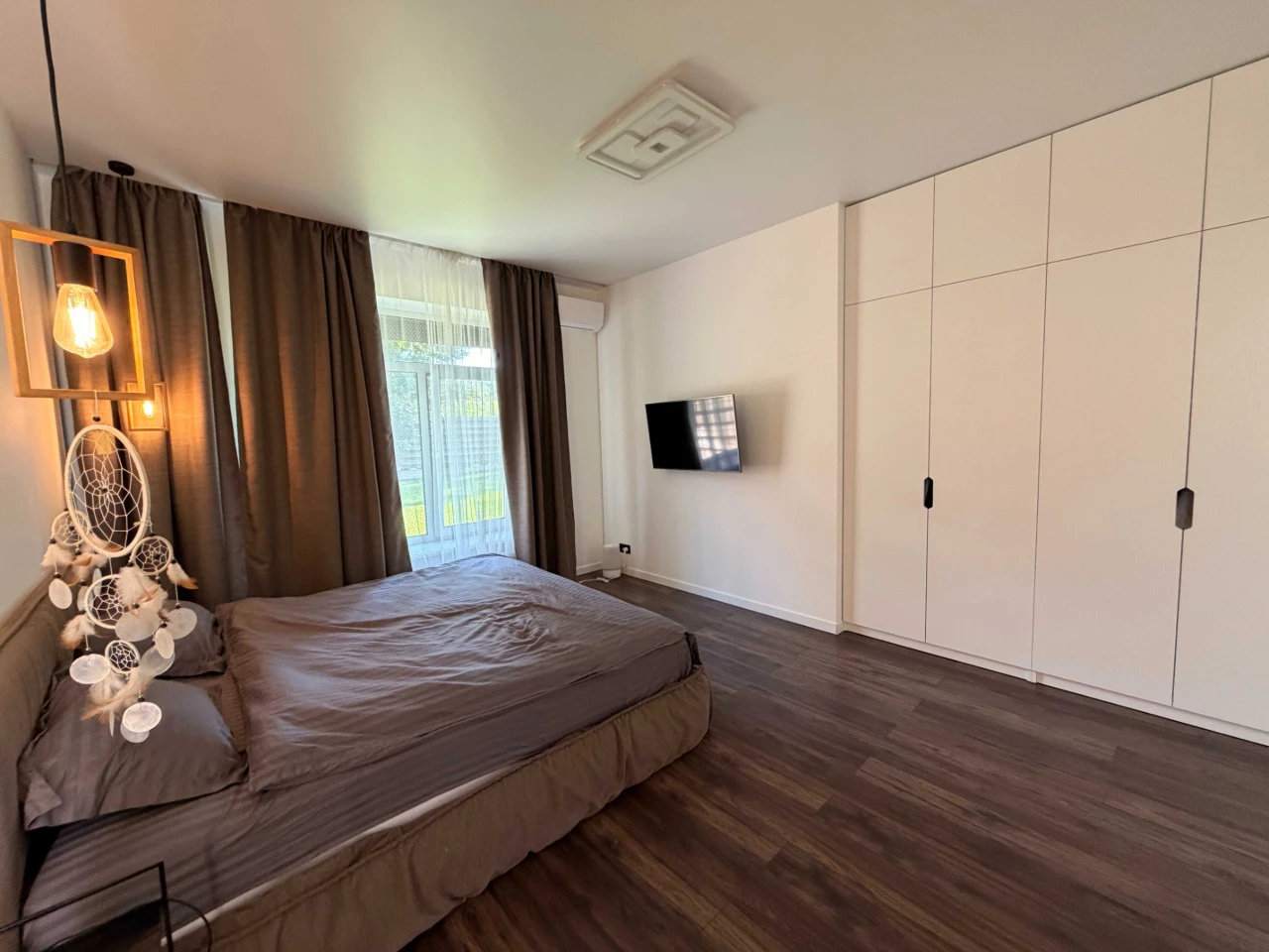 Продаж сучасний дуплекс 92 м² на 5 сотках з якісним ремонтом
