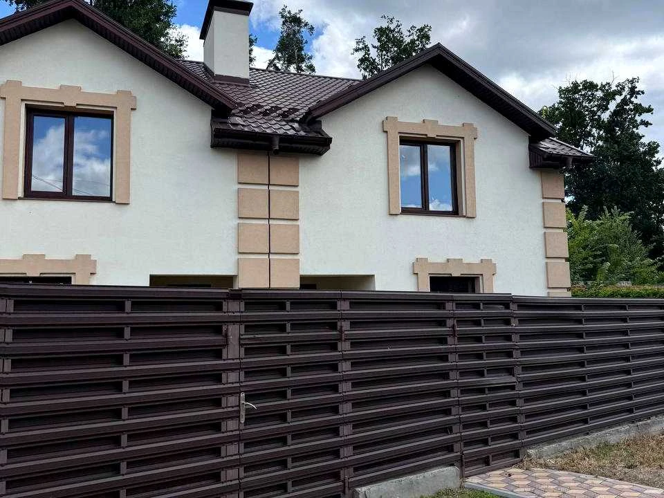 Будинок. Буча, Сім'ї Красовських вул.