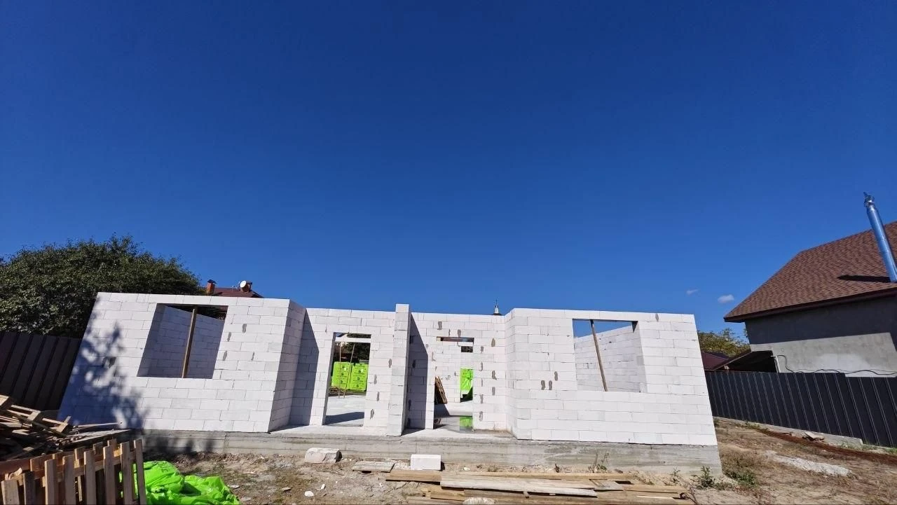 Без комісії! Продам 2-поверховий будинок (дуплекс), вулиця Р