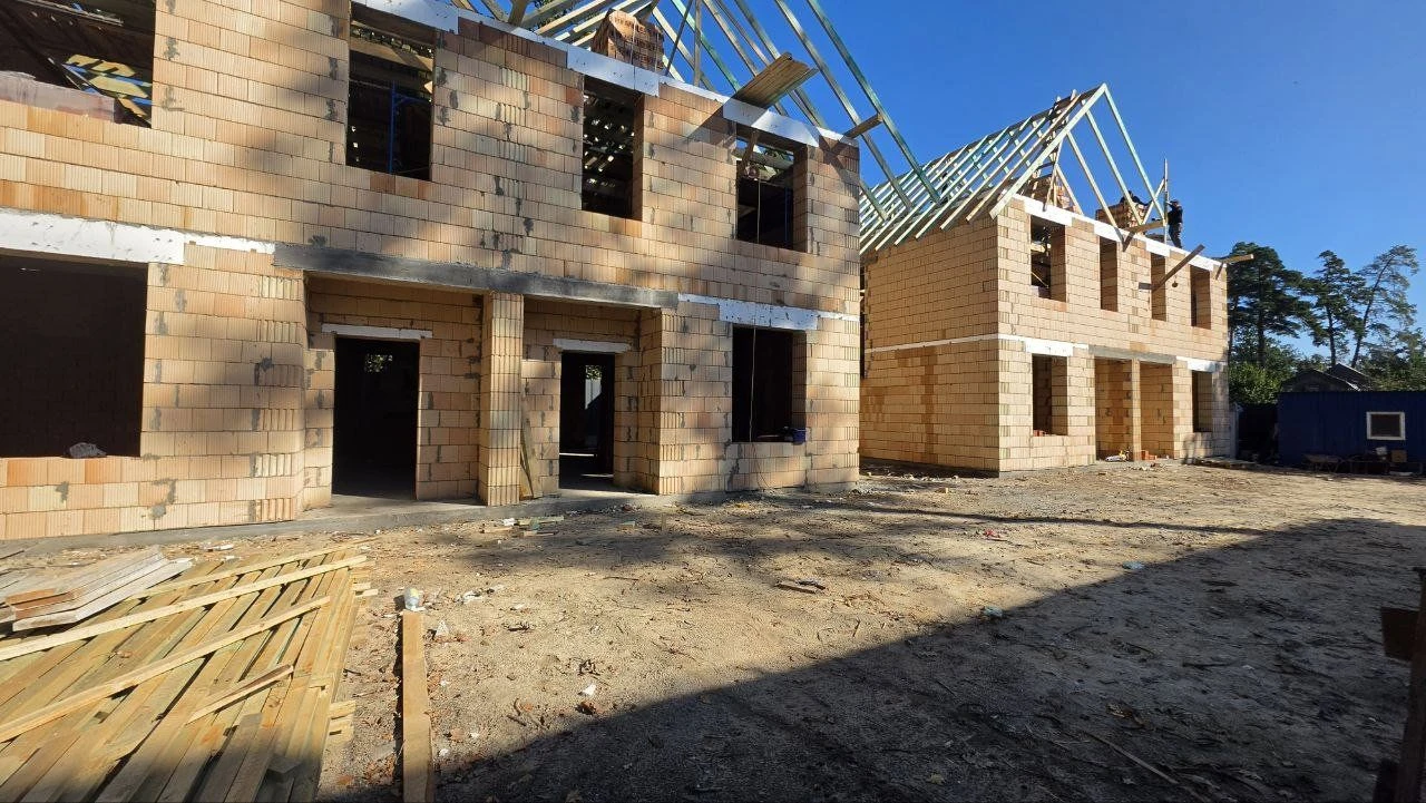 Продаж дуплекс 100 м² в Ірпені: 4 кімнати, газ, парковка на