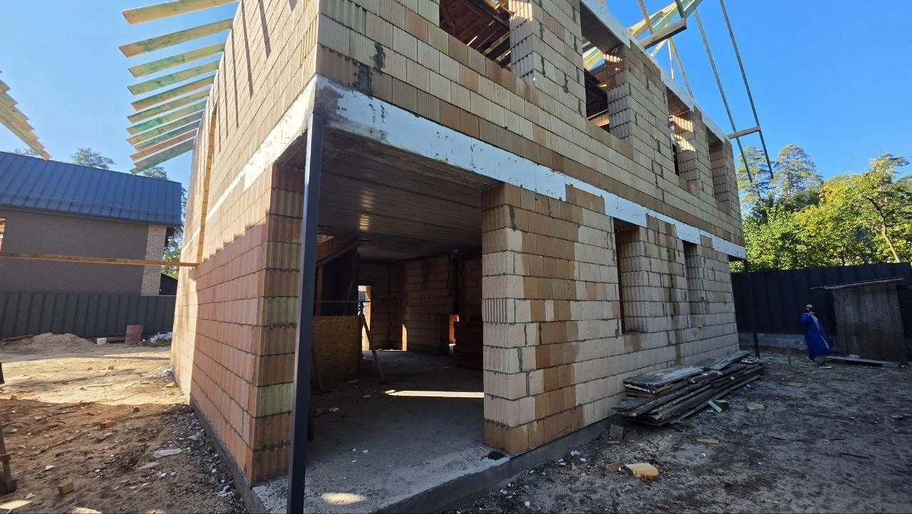 Продаж дуплекс 100 м² в Ірпені: 4 кімнати, газ, парковка на