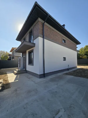 Будинок 124 м² у Бучі. Газ, центральні комунікації, 3 сотки.