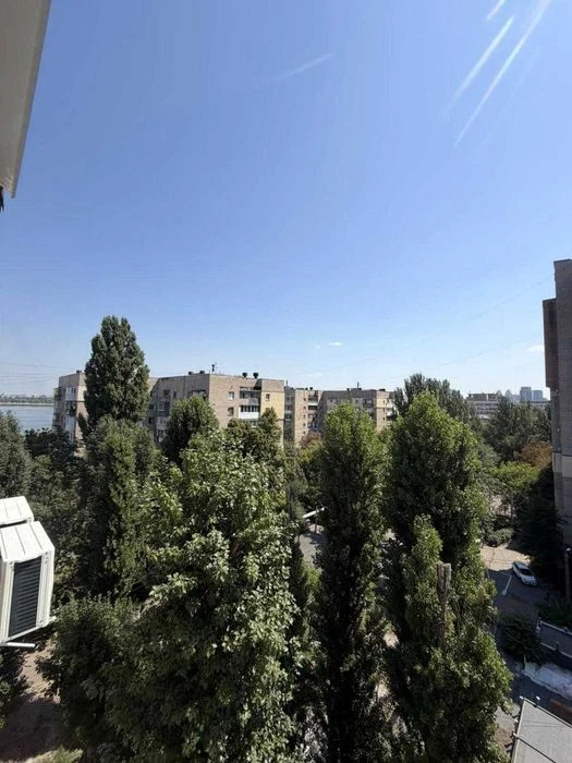 Продам 2-комн. квартиру Центр, Парк Глобы Сечеславская Набер