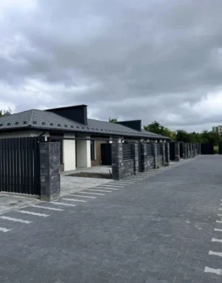 Таунхаус біля бучанського парку/ ГАЗ опалення/ поруч школа
