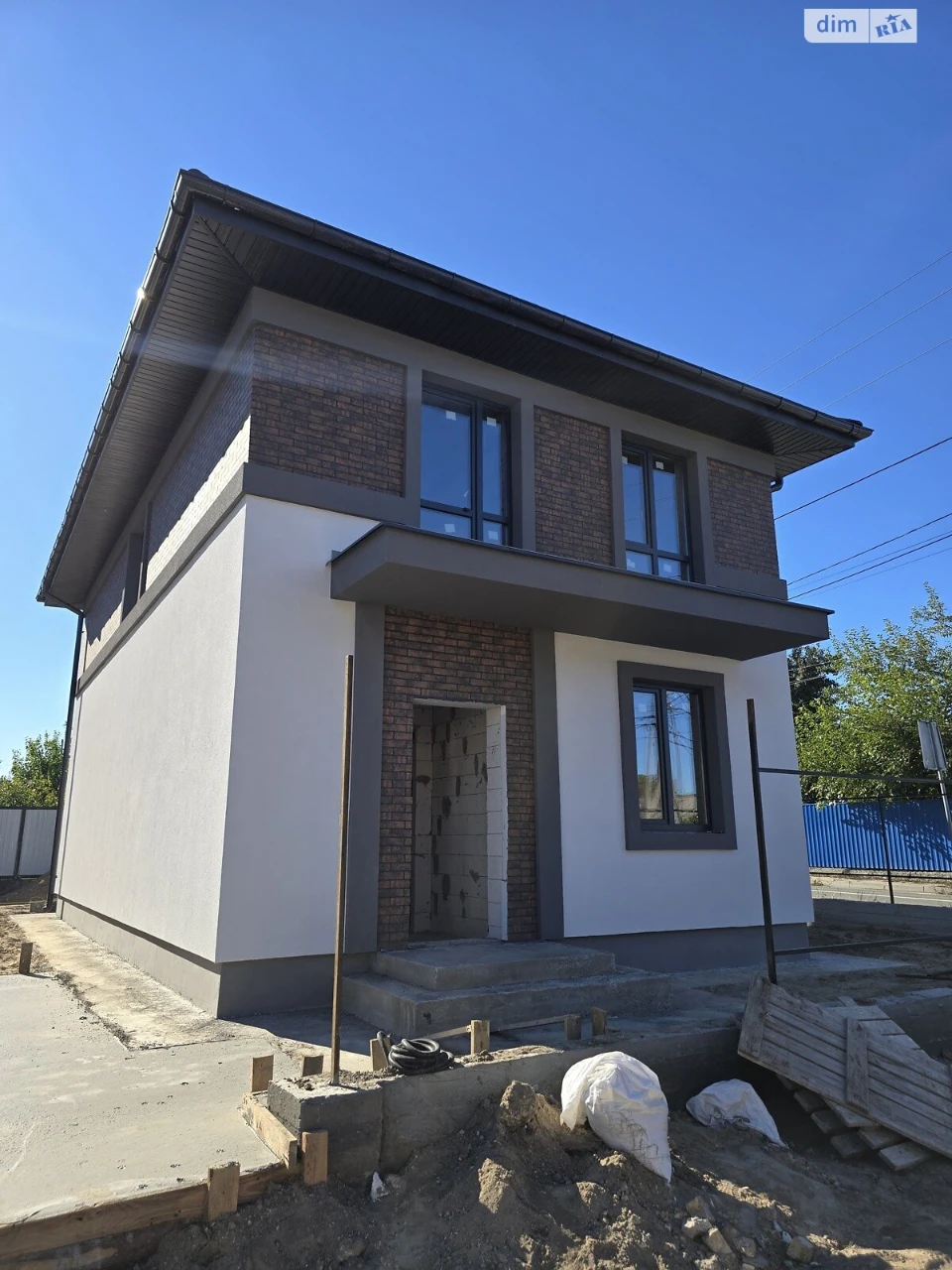 Продаж Дім