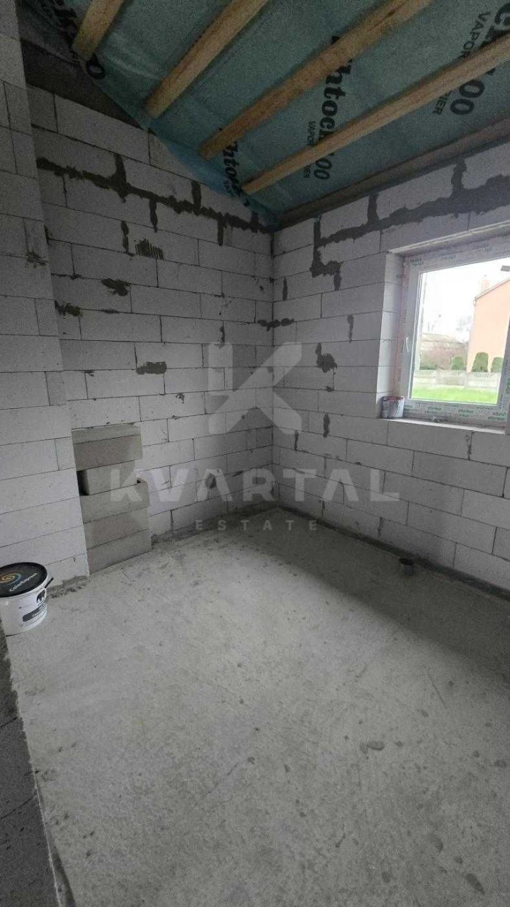Продаж сучасного будинку 160 м² у лісовій Бучі біля озера!!
