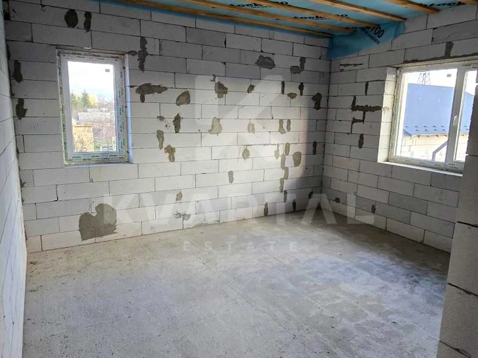 Будинок. Буча, Набережна вул.