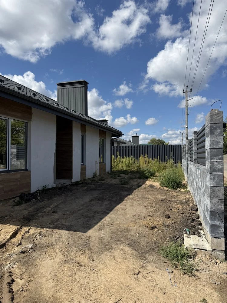 Від забудовника готовий таунхаус 71 м² з ділянкою 2,14 сотки