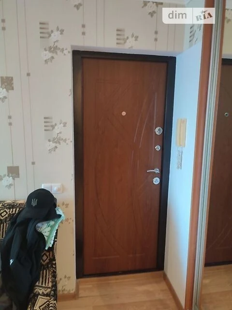Продаж кімнати 18 кв. м на вул. Новоукраїнська • ID 34642026