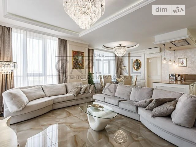 Продаж 3к квартири 143 кв. м на вул. Андрія Верхогляда 15 •