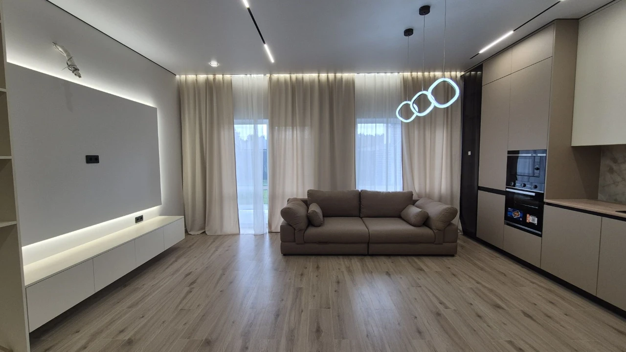Продаж сучасного дуплексу 120 м² з новим ремонтом у лісовій