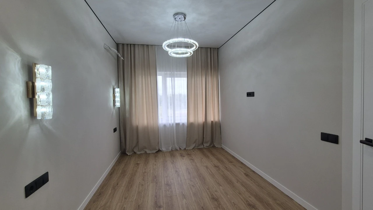 Продаж сучасного дуплексу 120 м² з новим ремонтом у лісовій