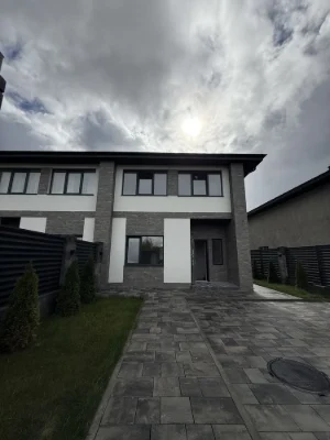 Продаж дуплекс з новим , сучасним ремонтом в Бучі на 3 сотка