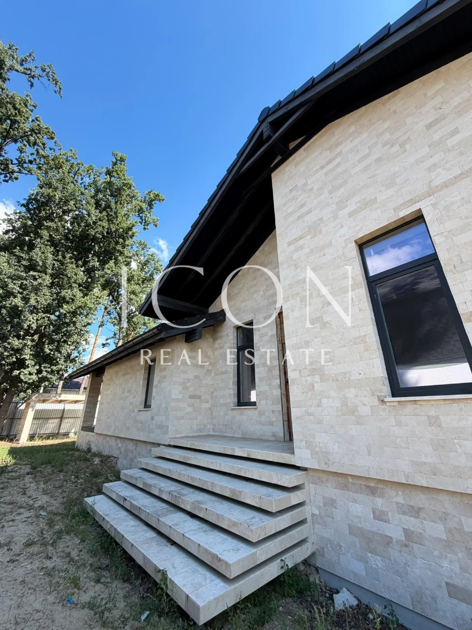 БЕЗ% Продаж стильного будинку 150м² | КМ «Паркова Резиденція