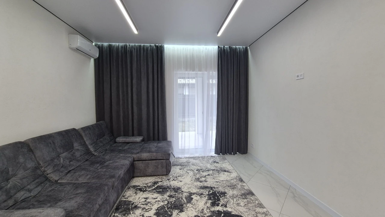 Продаж сучасного будинку 100 м² з ремонтом у лісовій частині