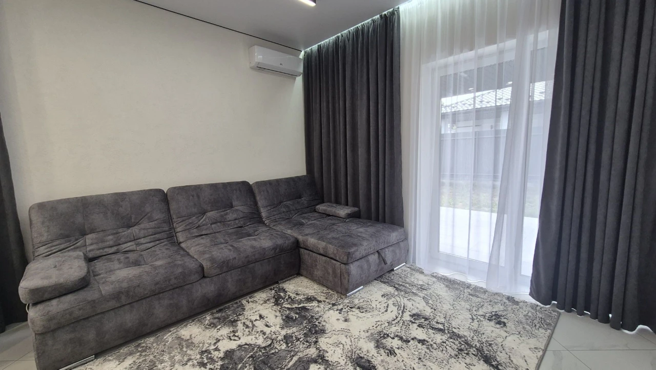 Продаж сучасного будинку 100 м² з ремонтом у лісовій частині