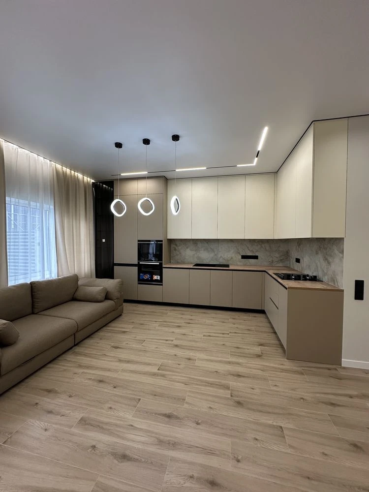 Продам дуплекс у Бучі 120 м², 3 сотки, новий ремонт, меблі,