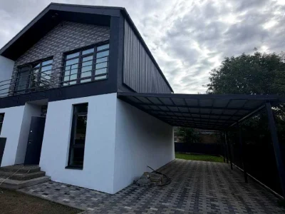 Будинок. Буча, Сім'ї Красовських вул.