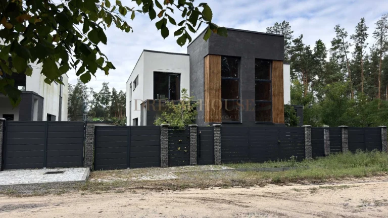 Продаж дуплекса в м.Буча, вул. Інтитутська