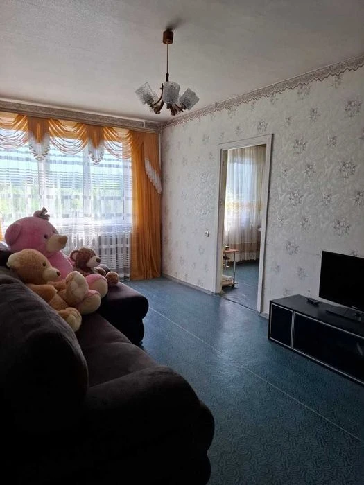 For sale 4-room apartment near metro Ak. Barabashova, Gvardiytsiv street