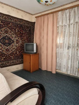 For sale 4-room apartment near metro Ak. Barabashova, Gvardiytsiv street
