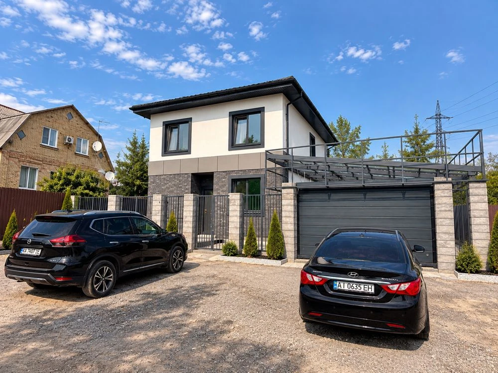 Двоповерховий будинок 125 м² 3,2 сотки Буча, вул. Леся Курба