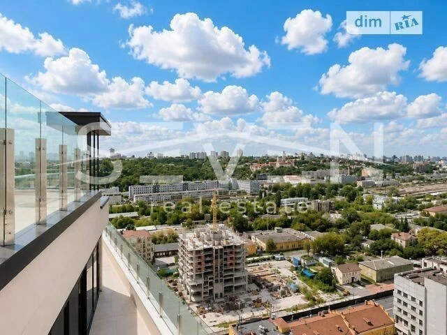 Sale of an exclusive apartment of 130 m2 with a private terrace (penthouse)