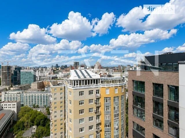 Sale of an exclusive apartment of 130 m2 with a private terrace (penthouse)