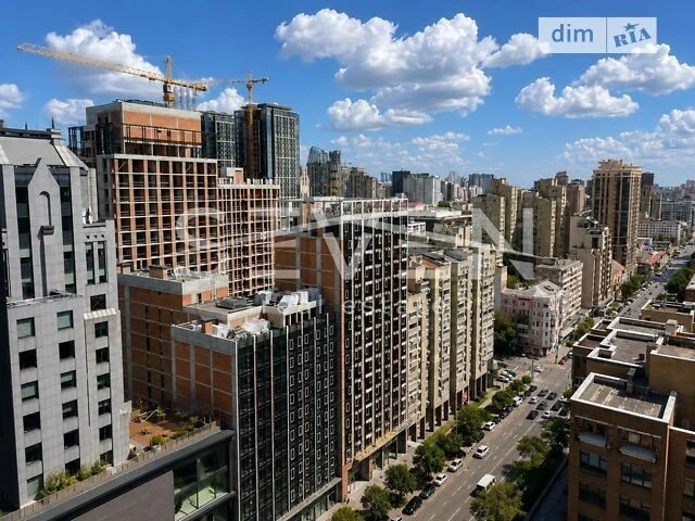Sale of an exclusive apartment of 130 m2 with a private terrace (penthouse)