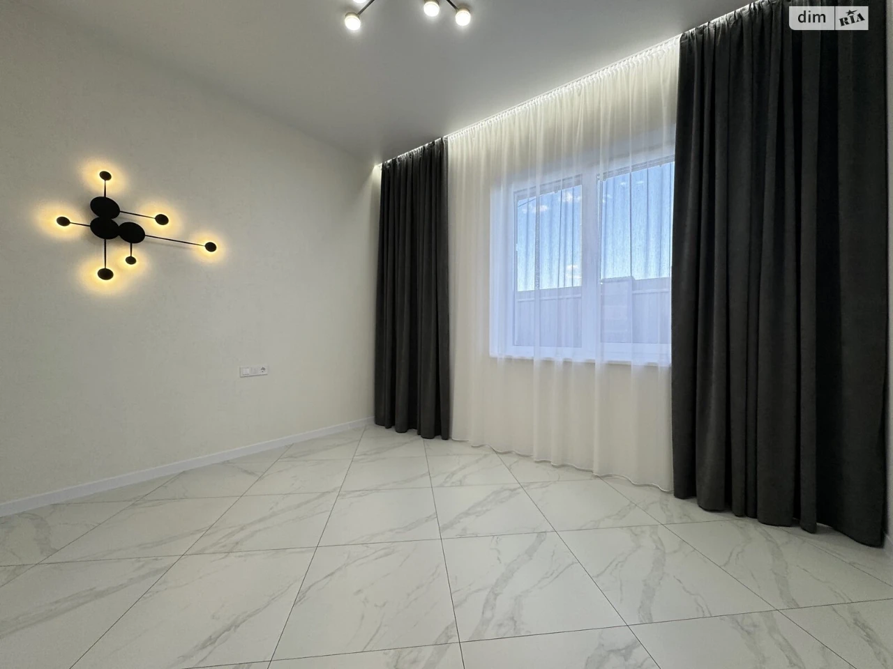 Продаж Дім