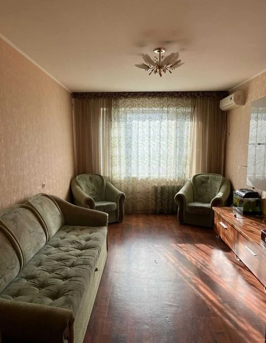 Продається 3-к квартира р-н Левада