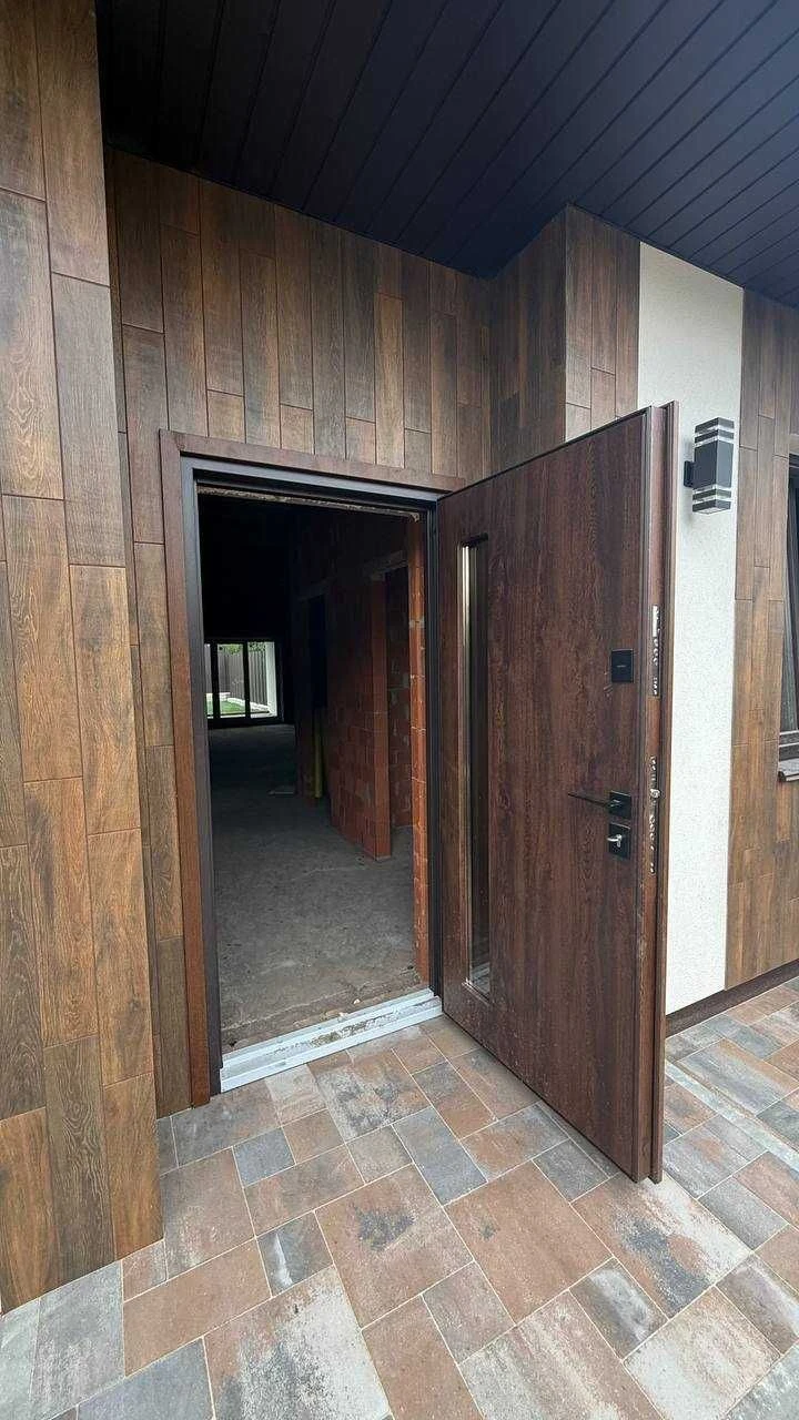 продаж готового дуплексу в м.Буча