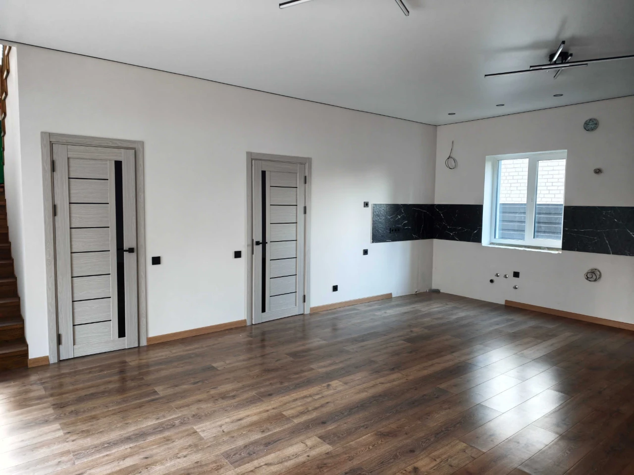 Продаж нового дуплексу з ремонтом у Бучі — 90 м², 3 сотки