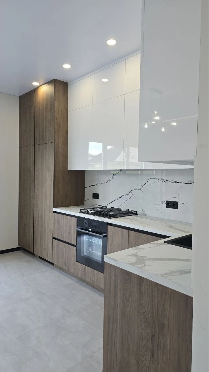 Продам таунхаус з ремонтом біля 3 ліцею Буча Газ Під програм