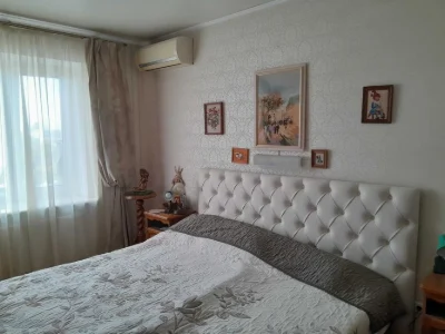 3-room apartment for sale on Beresteyskyi Avenue 96 from the owner