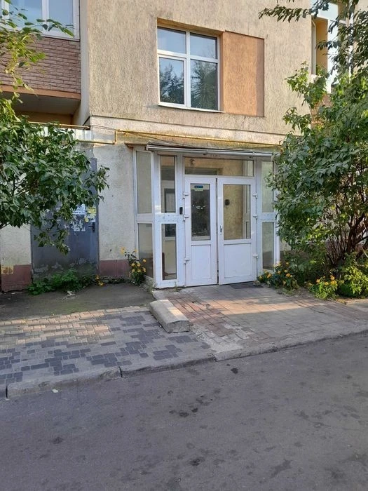 3-room apartment for sale on Beresteyskyi Avenue 96 from the owner