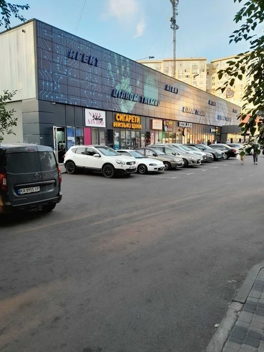 3-room apartment for sale on Beresteyskyi Avenue 96 from the owner