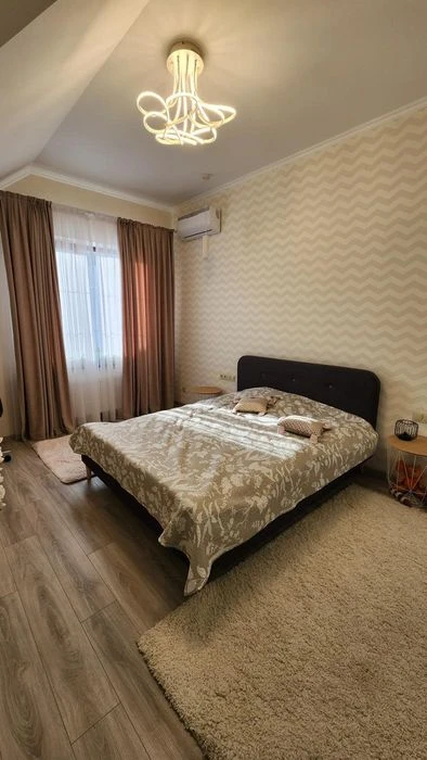 Продажа ДУПЛЕКСА с ремонтом в Совиньоне, 4 спальни!