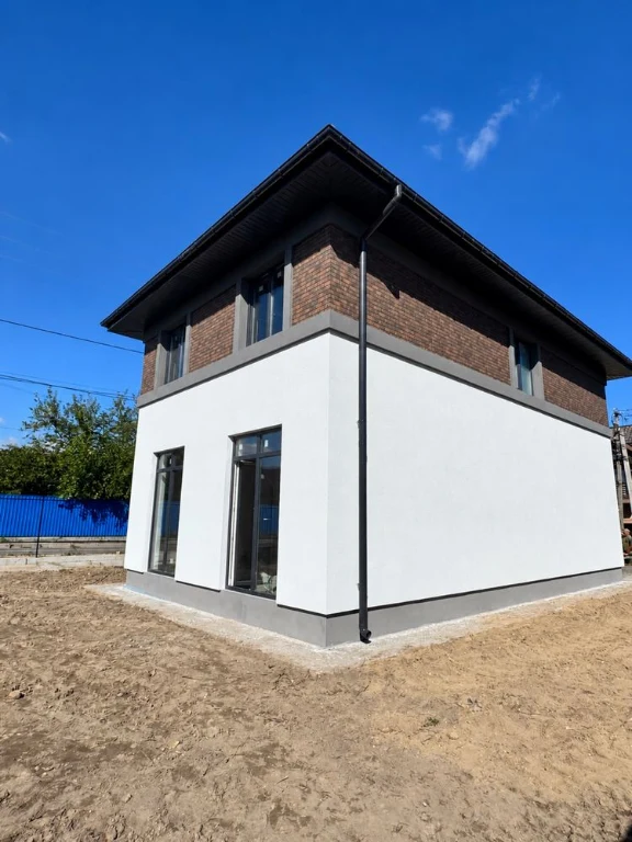 Продаж будинку з центральними комунікаціями в Бучі