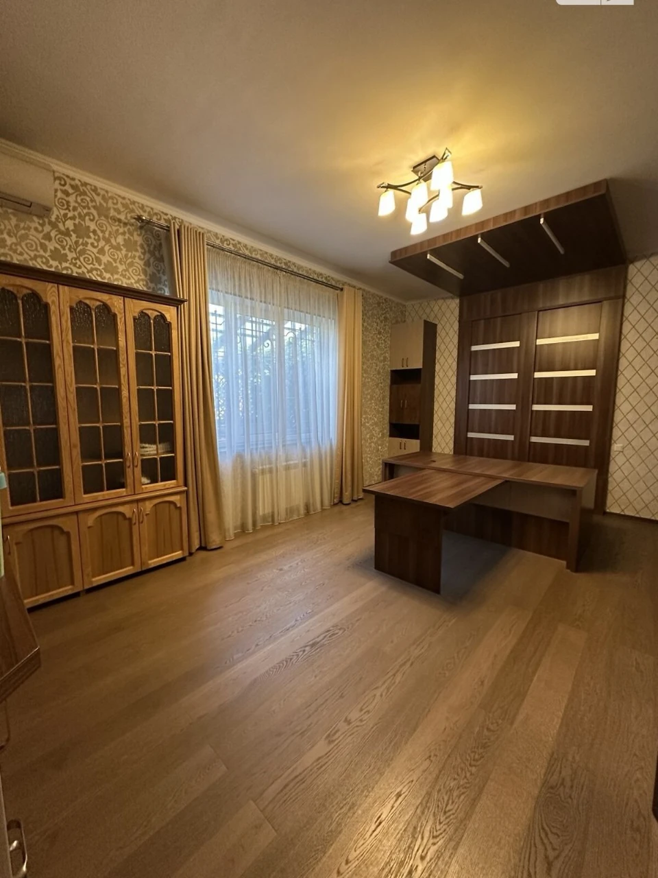 Продаж Дім