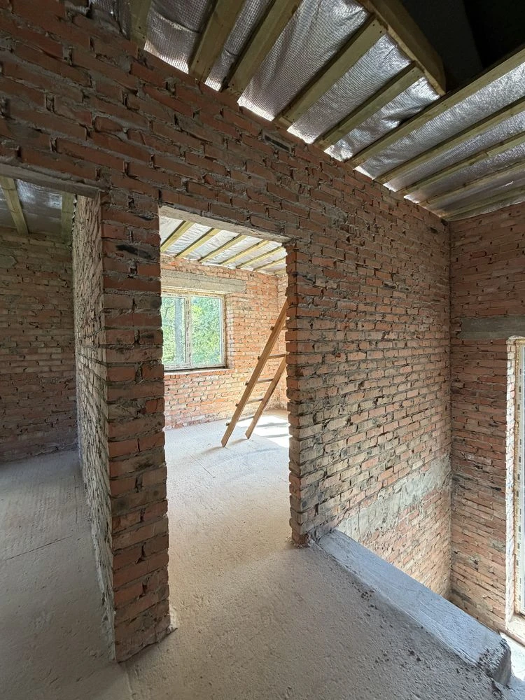 Дуплекс з червоної цегли від забудовника, 120м2