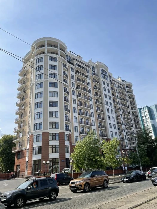 2х ком квартира в новом Доме Каркашадзе на Французском бульв.