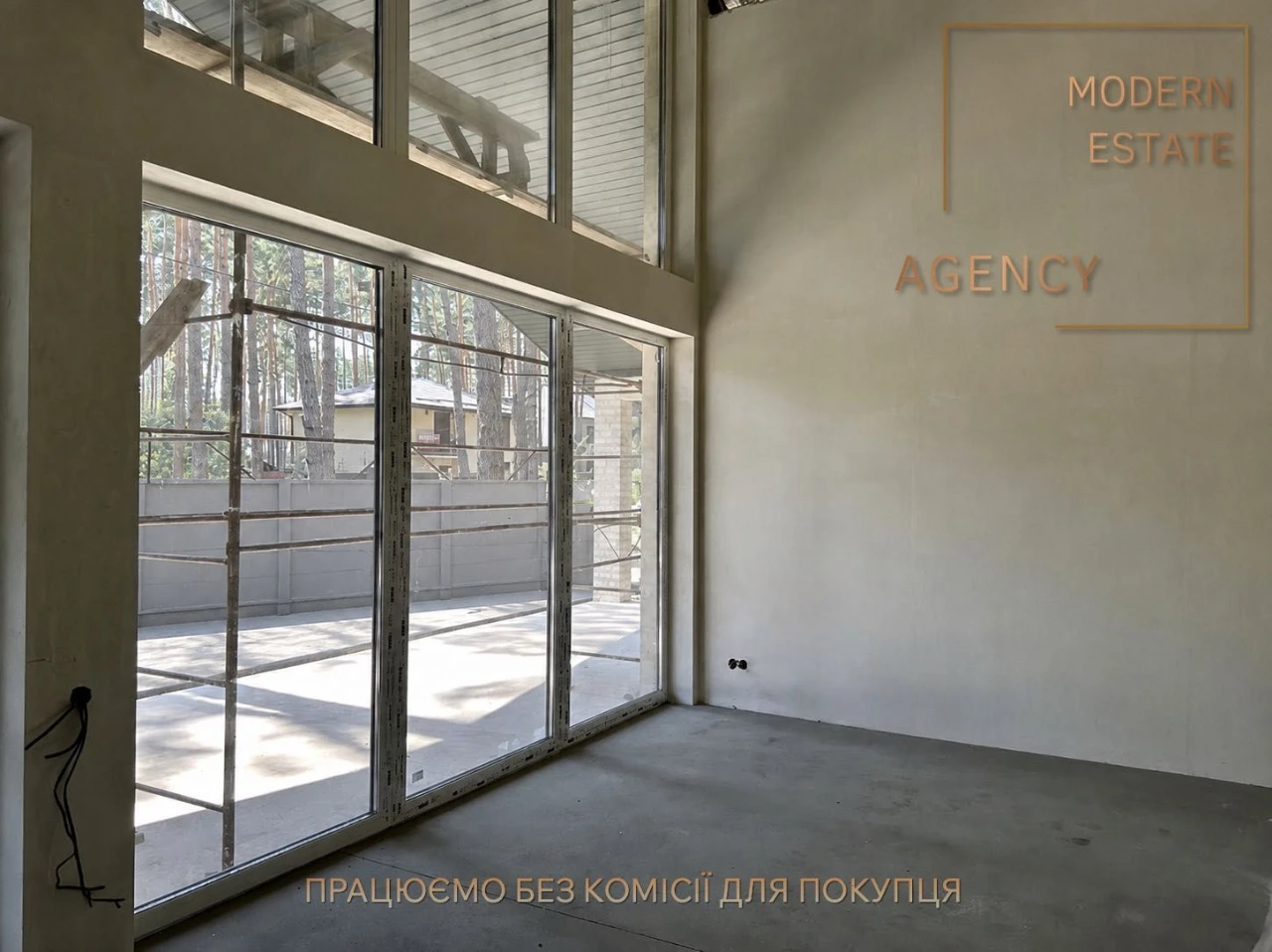 Одноповерховий будинок Лісова Буча, оточений соснами, 160 м2