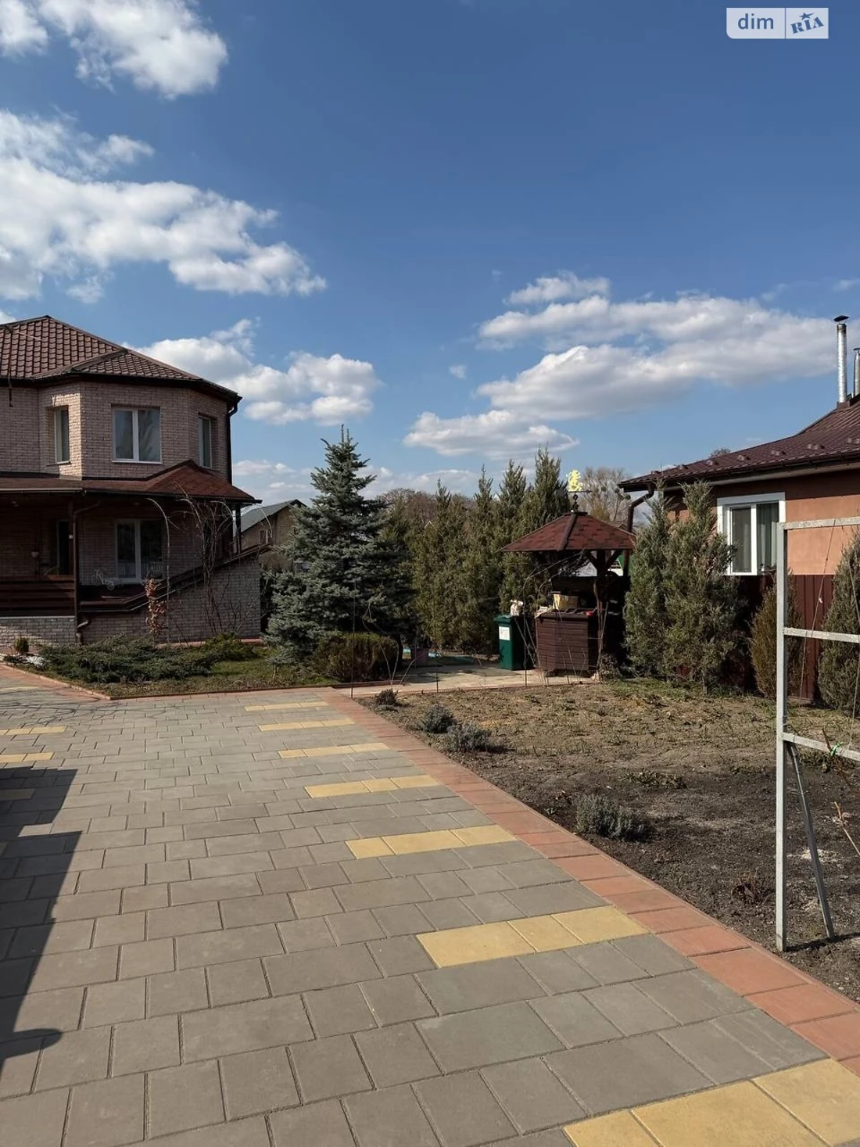 Продаж Дім