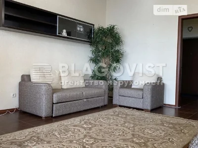 Продаж 2к квартири 70 кв. м на вул. Саксаганського 121 • ID