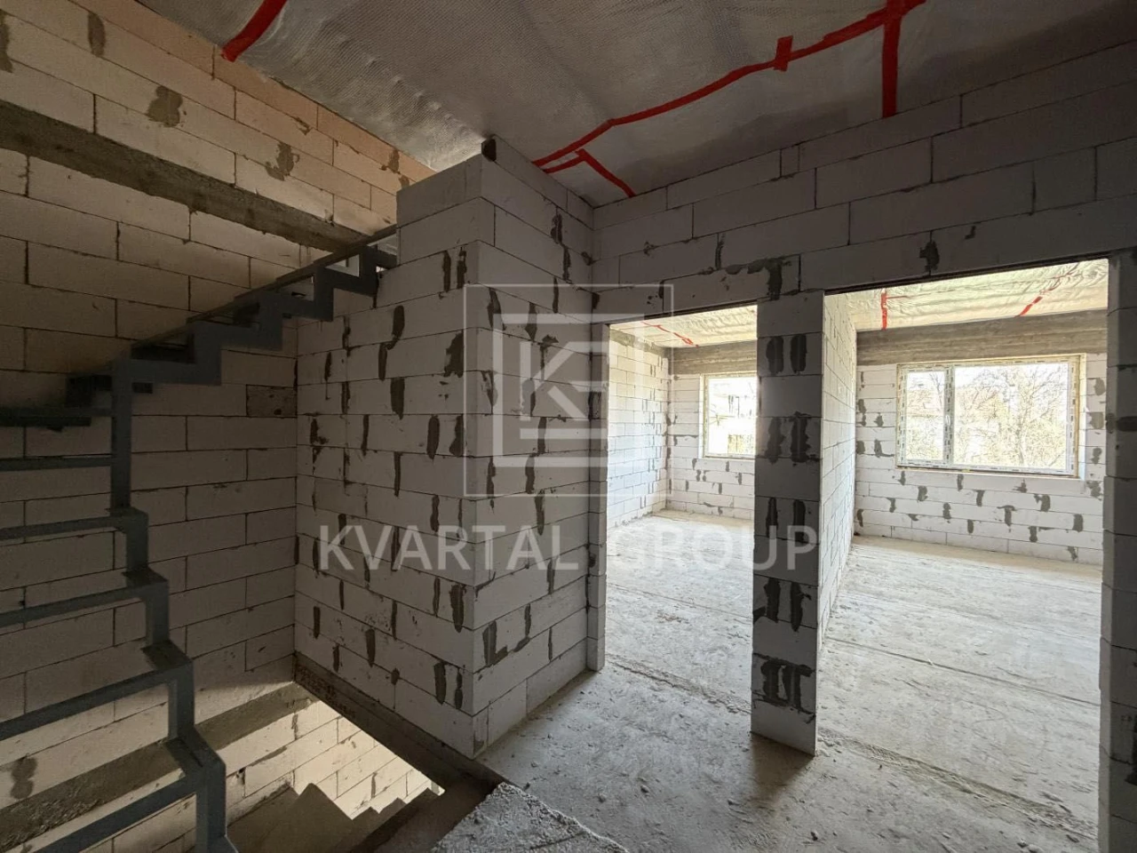 Продам таунхаус без ремонту в Бучі! Газове опалення! ПОСТАНО